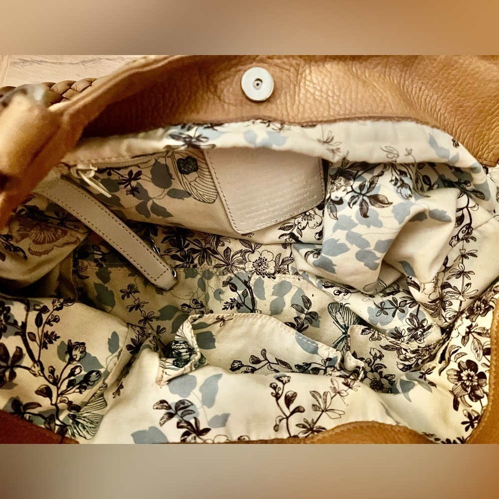Brighton Mesa Camel Leather Bag with Whipstitching - Picture 9 of 11
